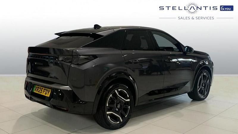 Used Peugeot e-3008 GT 152 kW (207 HP) 2025 Grey SUV