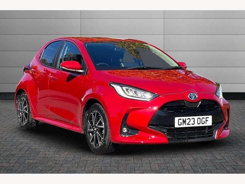 Red Used 2023 Toyota Yaris Hybrid Design Hatchback | £17,795 (Fair price) - Image 1/3