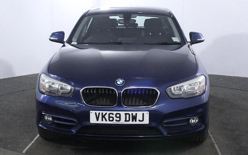 Used BMW 118 Sport Line 136 HP (100 kW) 2019 Blue Hatchback