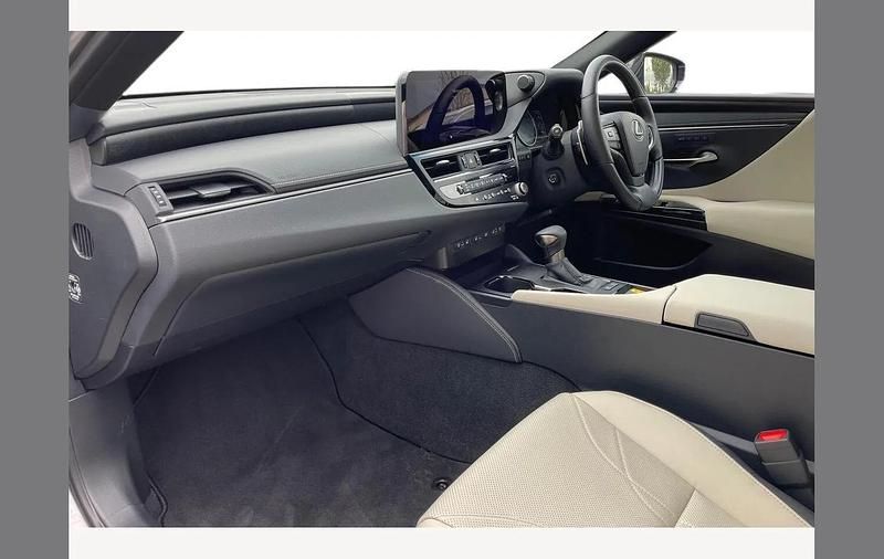 Used Lexus ES300H 218 HP (160 kW) 2026 Sonic titanium Sedan