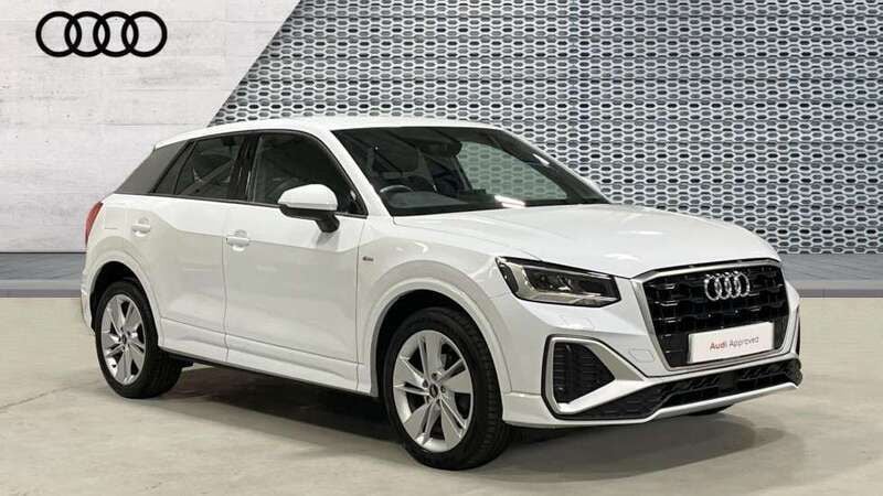 Glacier white metallic Used 2021 Audi Q2 S-Line SUV | £20,648 (Fair price) - Image 1/4