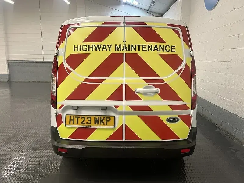 Used Ford Transit Connect Limited 100 HP (73 kW) 2023 White MPV