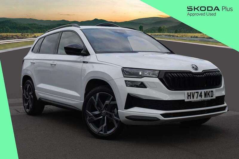 White Used 2024 Skoda Karoq SportLine SUV | £30,900 (Fair price) - Image 1/4