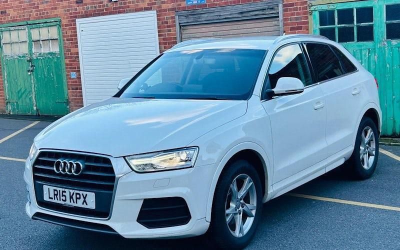 Used Audi Q3 Design 150 HP (110 kW) 2015 White SUV