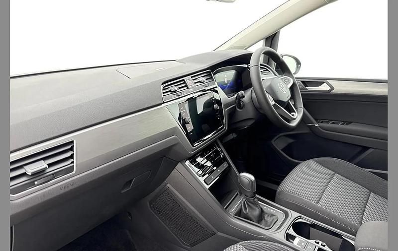 Used VW Touran Match 147 HP (108 kW) 2025 Grey MPV