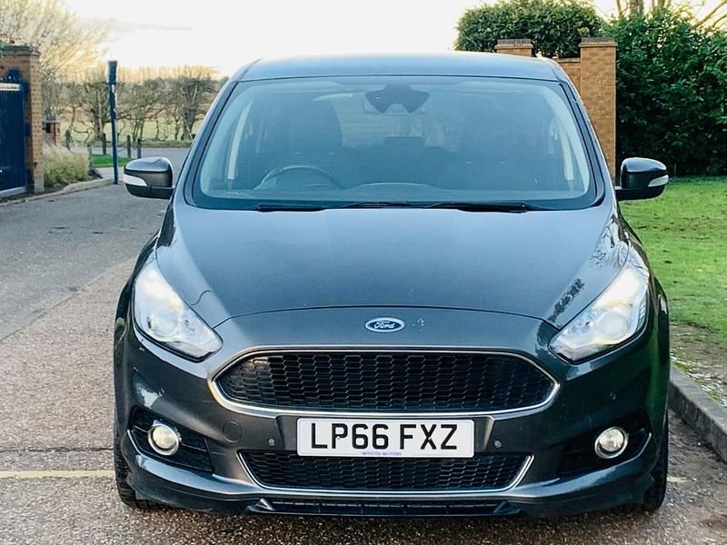Used Ford S-MAX Sport 180 HP (132 kW) 2017 Grey MPV