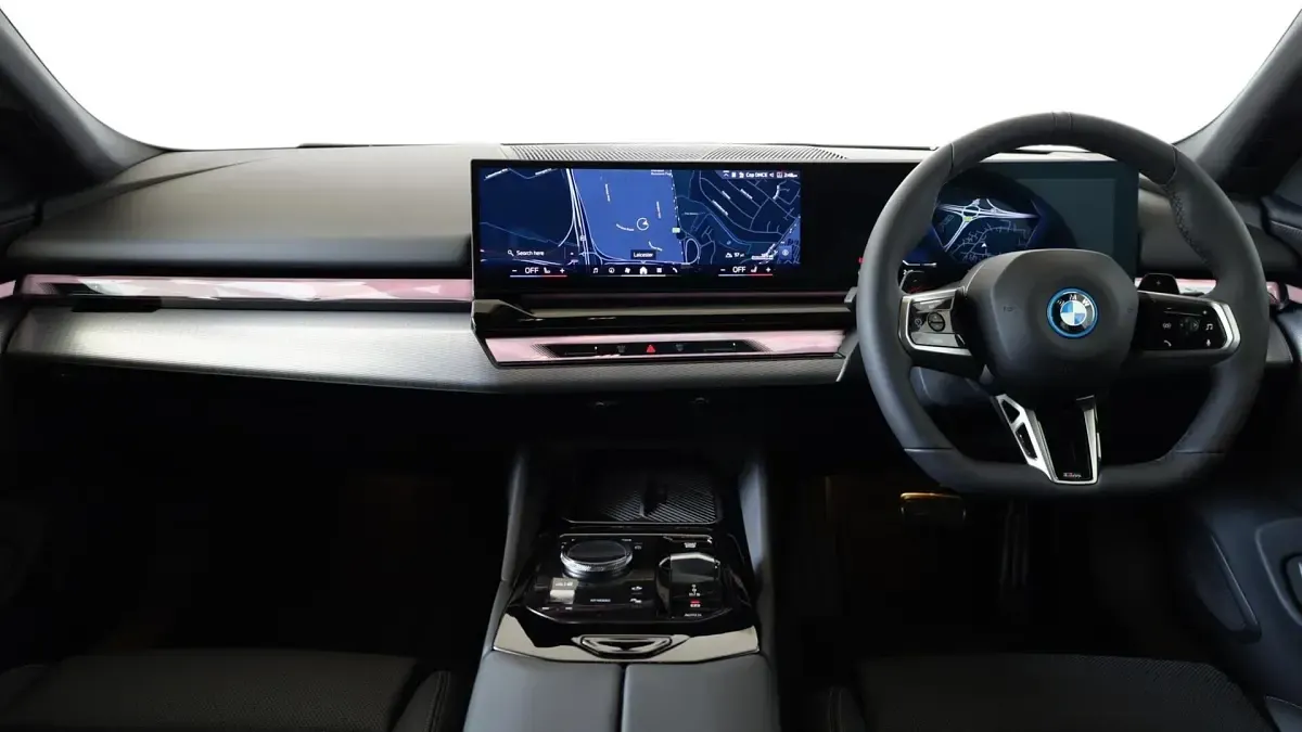 New BMW 530e M Sport 295 HP (216 kW) 2026 Black Estate
