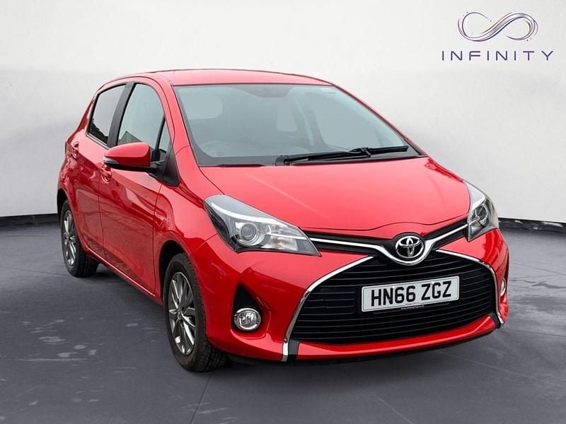 Red Used 2016 Toyota Yaris Multidrive S Hatchback | £10,949 (Fair price) - Image 1/4