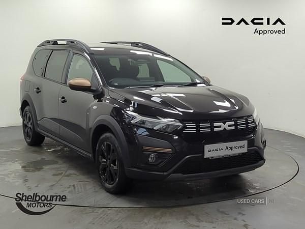 Black Used 2024 Dacia Jogger Extreme MPV | £20,295 (Fair price) - Image 1/4