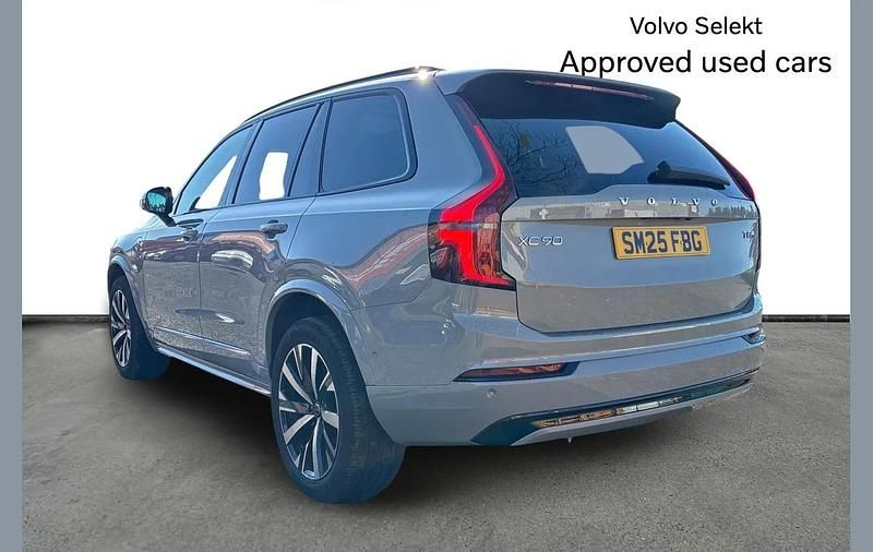 Used Volvo XC90 Plus 449 HP (330 kW) 2025 Grey SUV