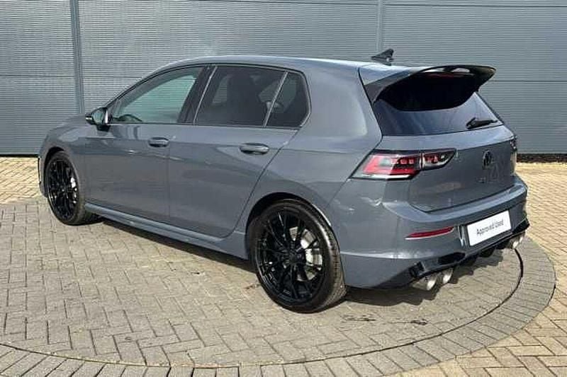 New VW Golf VIII 333 HP (244 kW) 2025