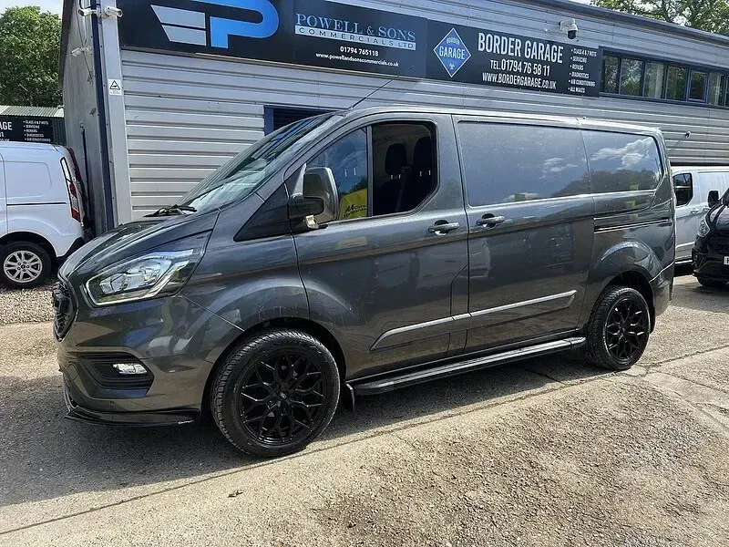 Used Ford Transit Custom Limited 130 HP (95 kW) 2020 Grey Van