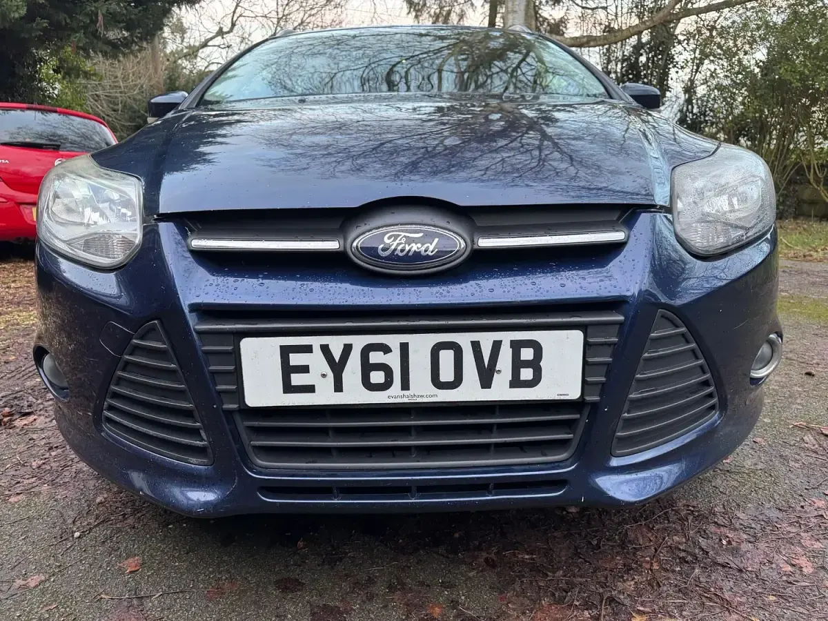 Used Ford Focus Zetec 2011 Blue Estate