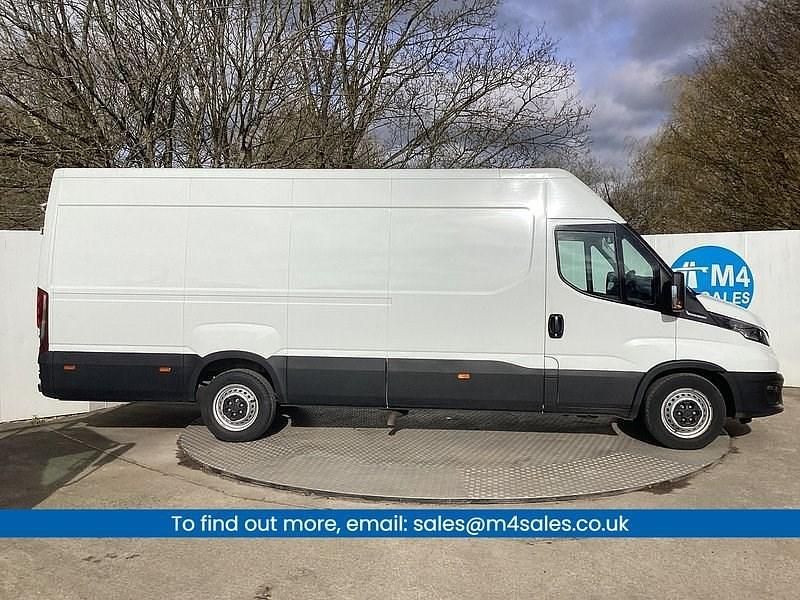 Used Iveco Daily 140 HP (102 kW) 2023 White