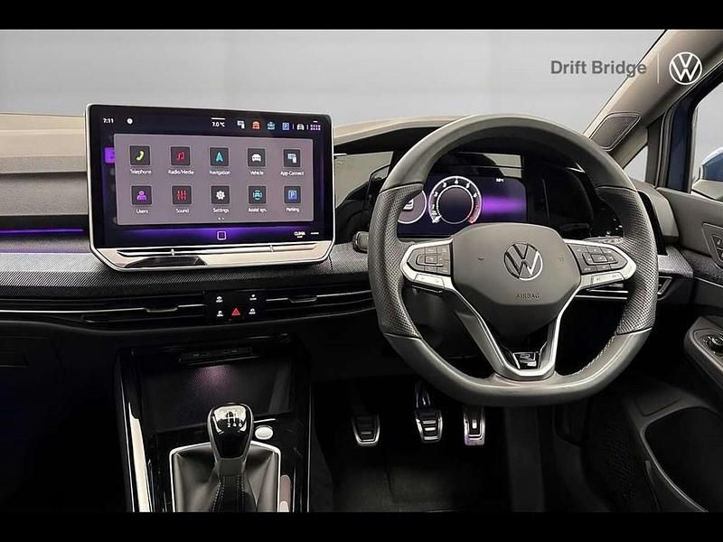 Used VW Golf VIII R-line 150 HP (110 kW) 2025 Blue Hatchback