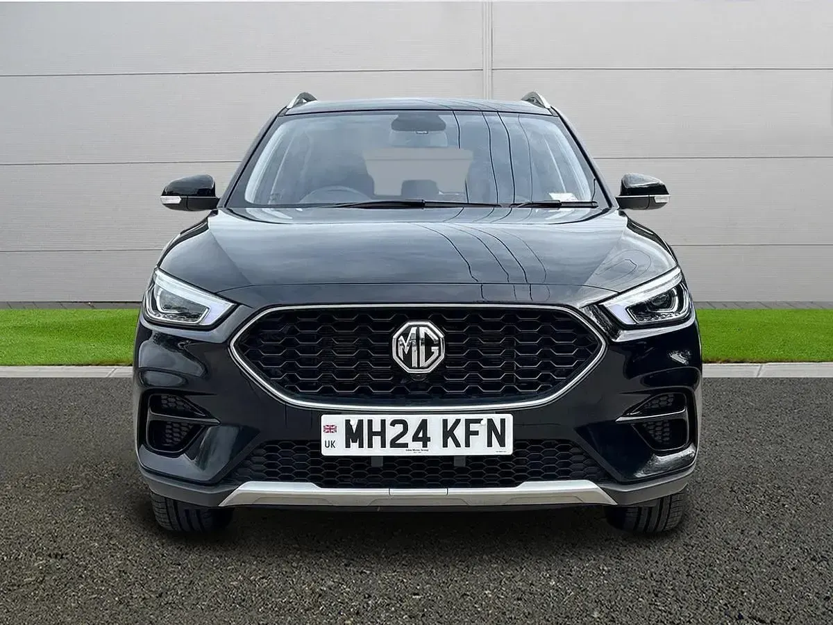 Usado MG ZS Excite 106 HP (77 kW) 2024 Preto SUV