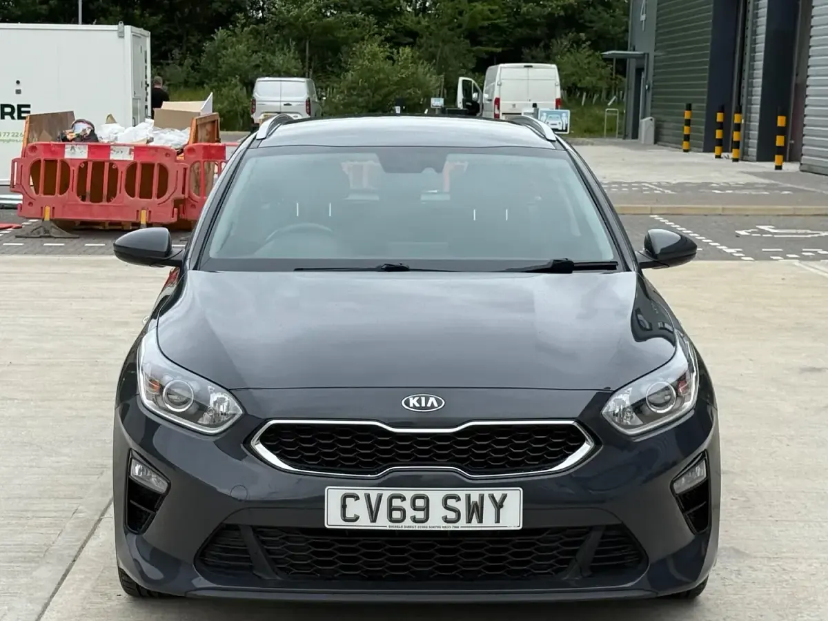 Used Kia Ceed 136 HP (100 kW) 2019 Grey Hatchback