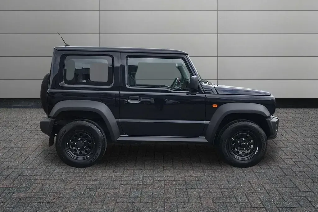 Usado Suzuki Jimny 2023 Preto SUV