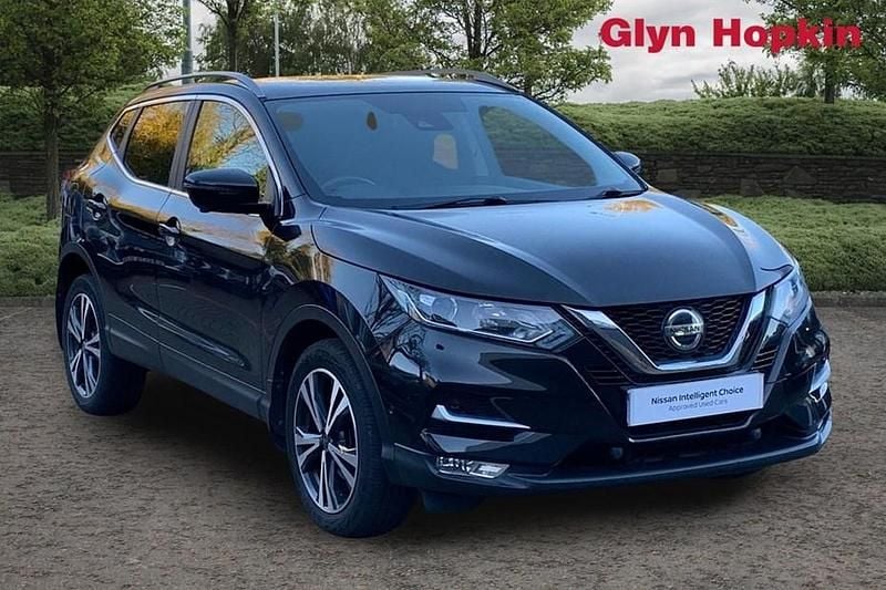 Black Used 2019 Nissan Qashqai N-Connecta SUV | £14,300 (Fair price) - Image 1/1