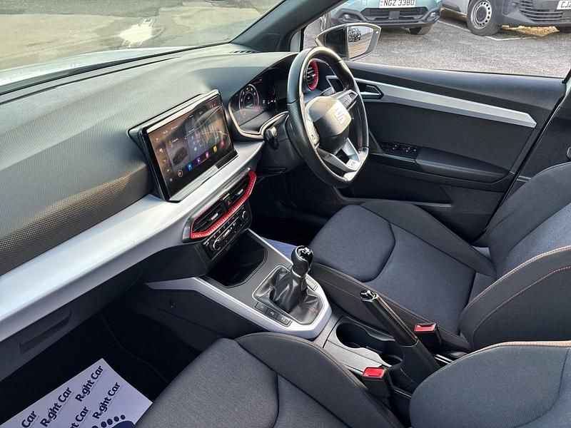 Used Seat Arona FR 2023 White SUV