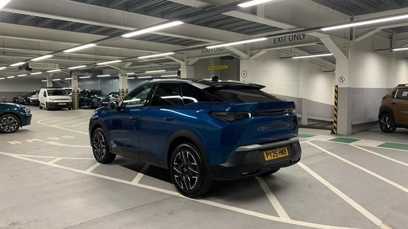 Second-hand Peugeot 3008 GT 134 CP (98 kW) 2025 Albastru SUV