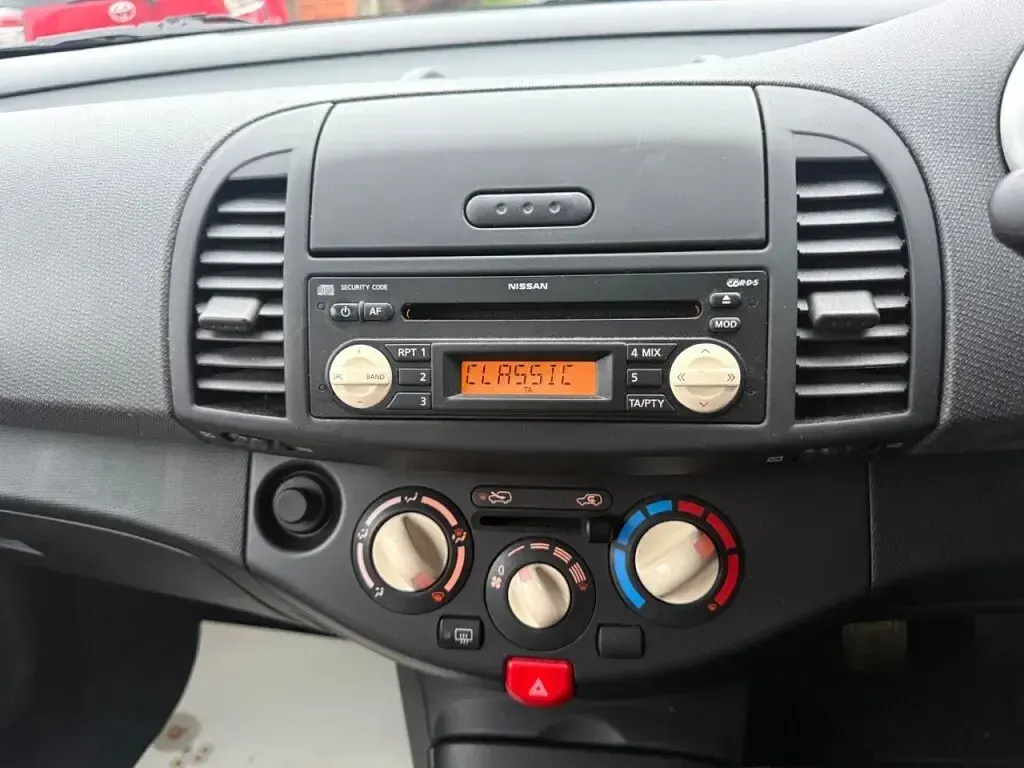 Used Nissan Micra S 79 HP (58 kW) 2004 Silver Hatchback