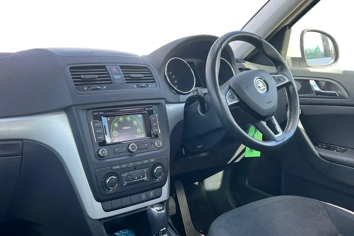 Gebraucht Skoda Yeti Sport 2015 Weiß SUV