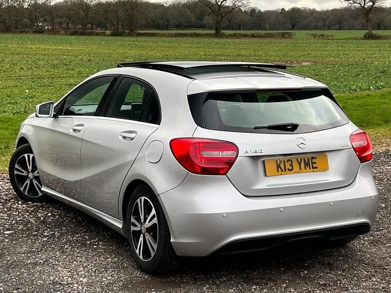 Used Mercedes A180 SE 109 HP (80 kW) 2014 Silver Hatchback