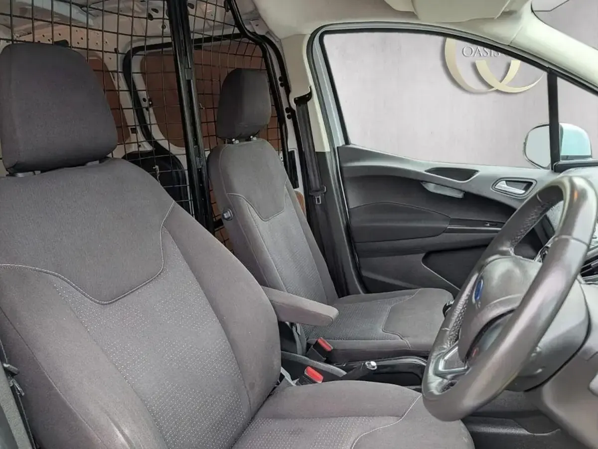 Second-hand Ford Transit Trend 2015 Alb Van