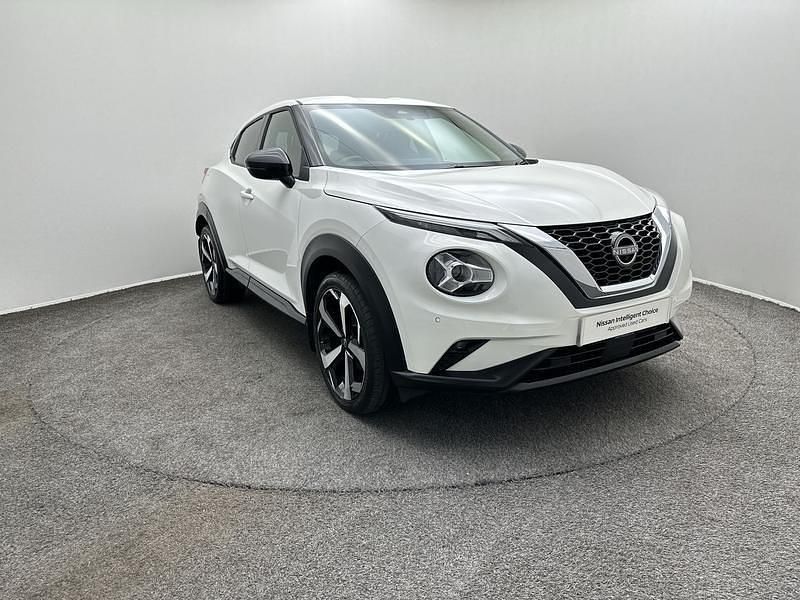 Used Nissan Juke Tekna 2023 White SUV