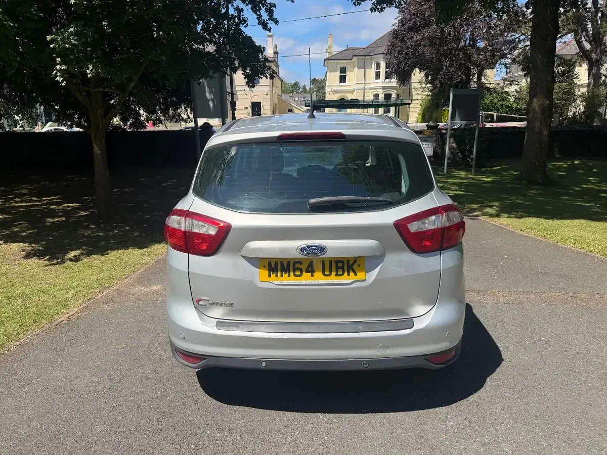 Used Ford C-MAX Titanium 115 HP (84 kW) 2015 Silver MPV