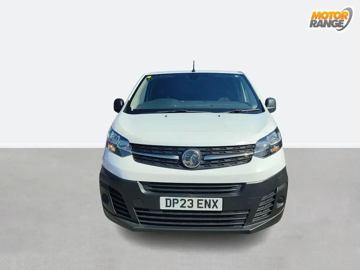 Used Vauxhall Vivaro 100 HP (73 kW) 2023 White MPV