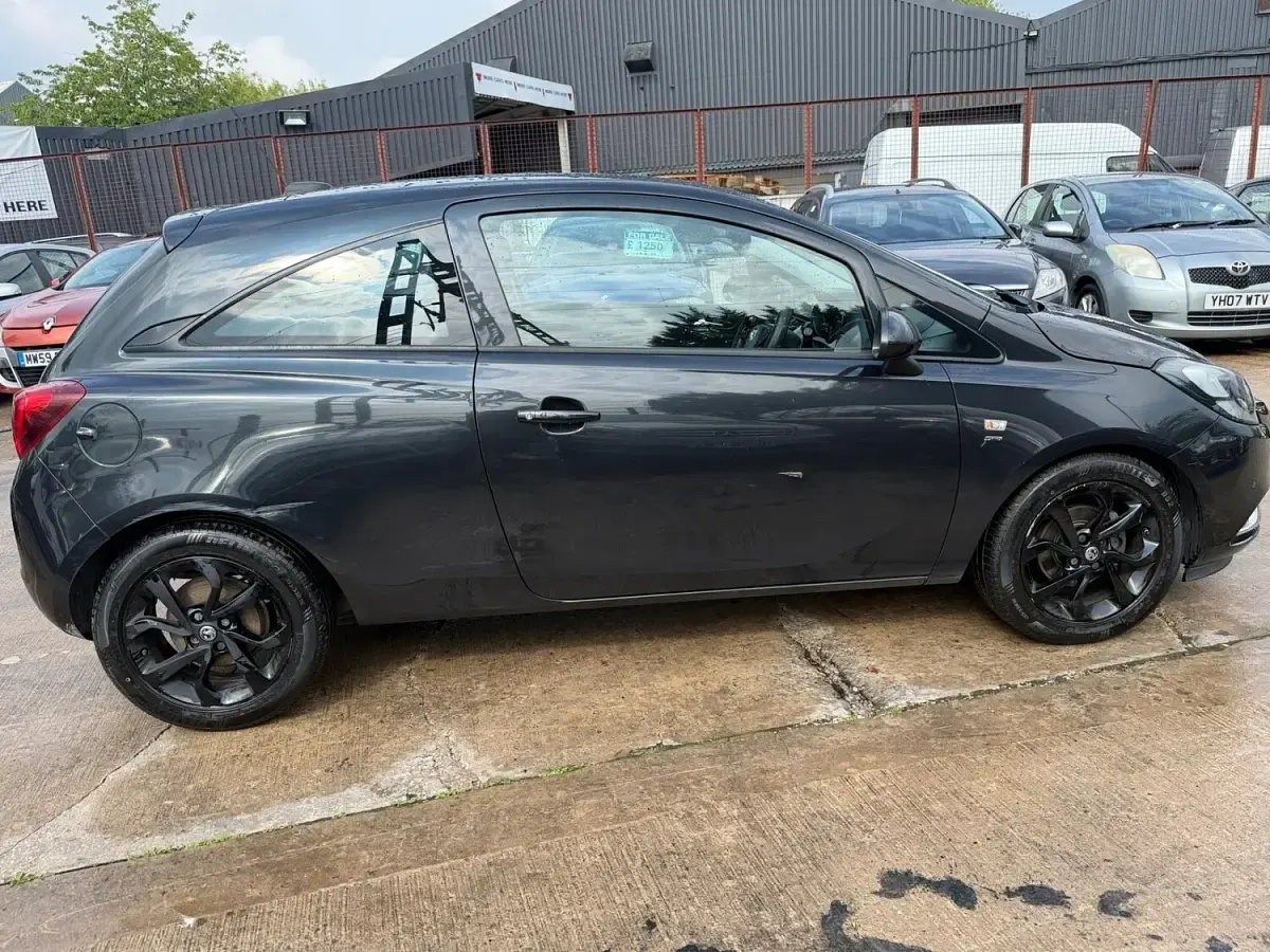 Used Vauxhall Corsa SRi 2015 Black Hatchback