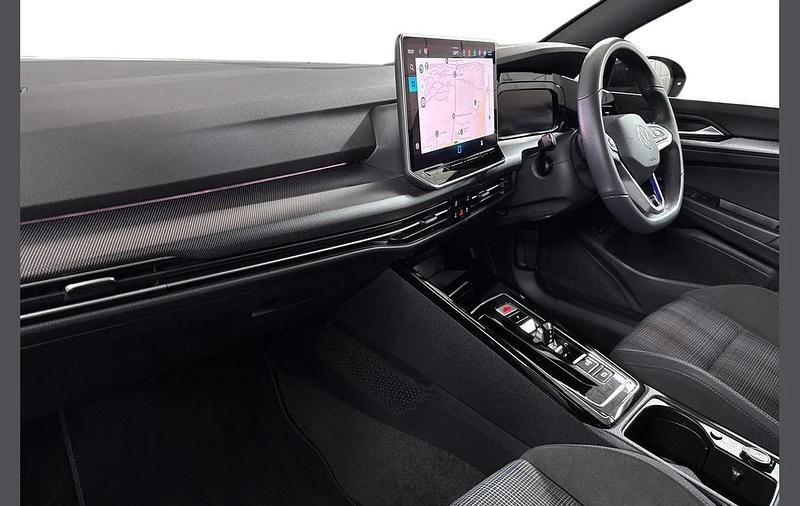 Used VW Golf VIII GTE 272 HP (200 kW) 2024 Black Hatchback