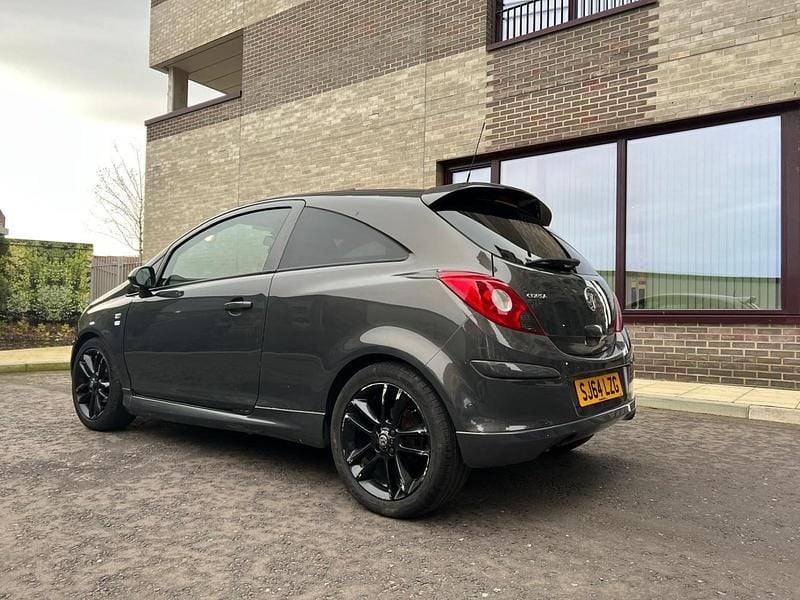 Używany Vauxhall Corsa Edition 2014 Szary Hatchback