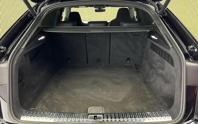 Used Audi Q8 Advanced 600 HP (441 kW) 2020 Black SUV