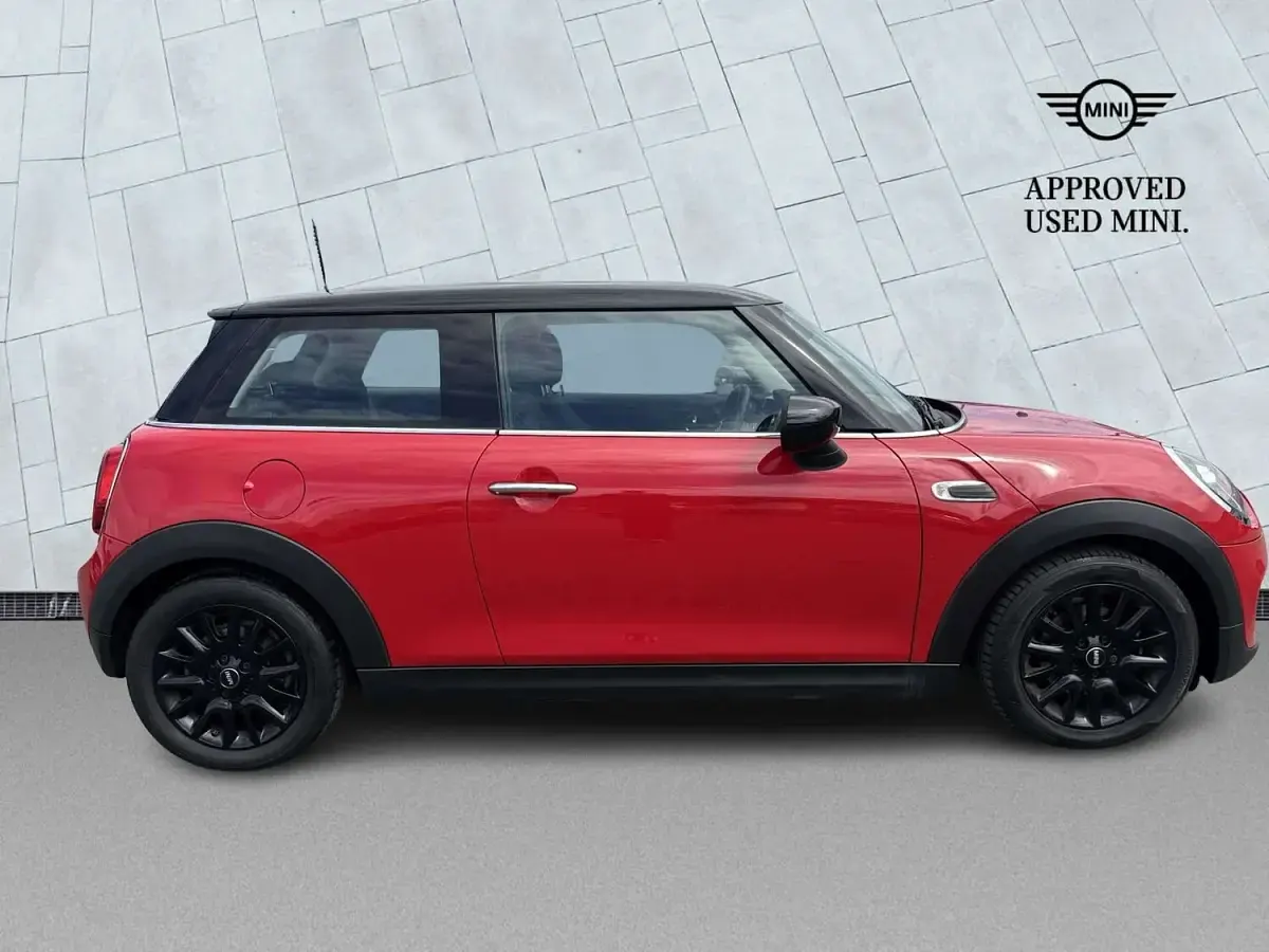 Used Mini Cooper Classic 136 HP (100 kW) 2020 Red Hatchback