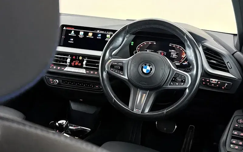 Used BMW 118 M Sport 136 HP (100 kW) 2022 White Hatchback