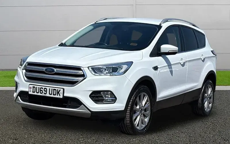 Used Ford Kuga Titanium 150 HP (110 kW) 2019 White SUV