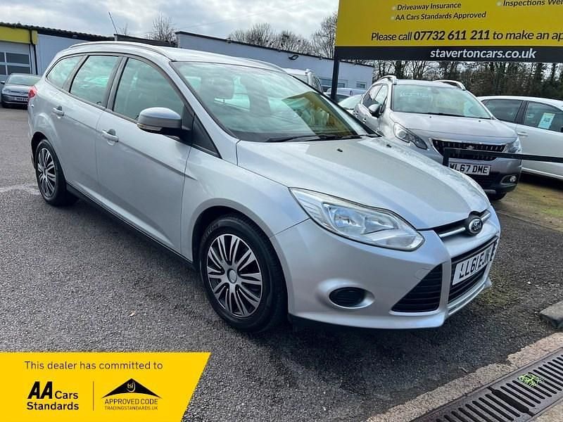 Used Ford Focus 115 HP (84 kW) 2011 Silver Estate