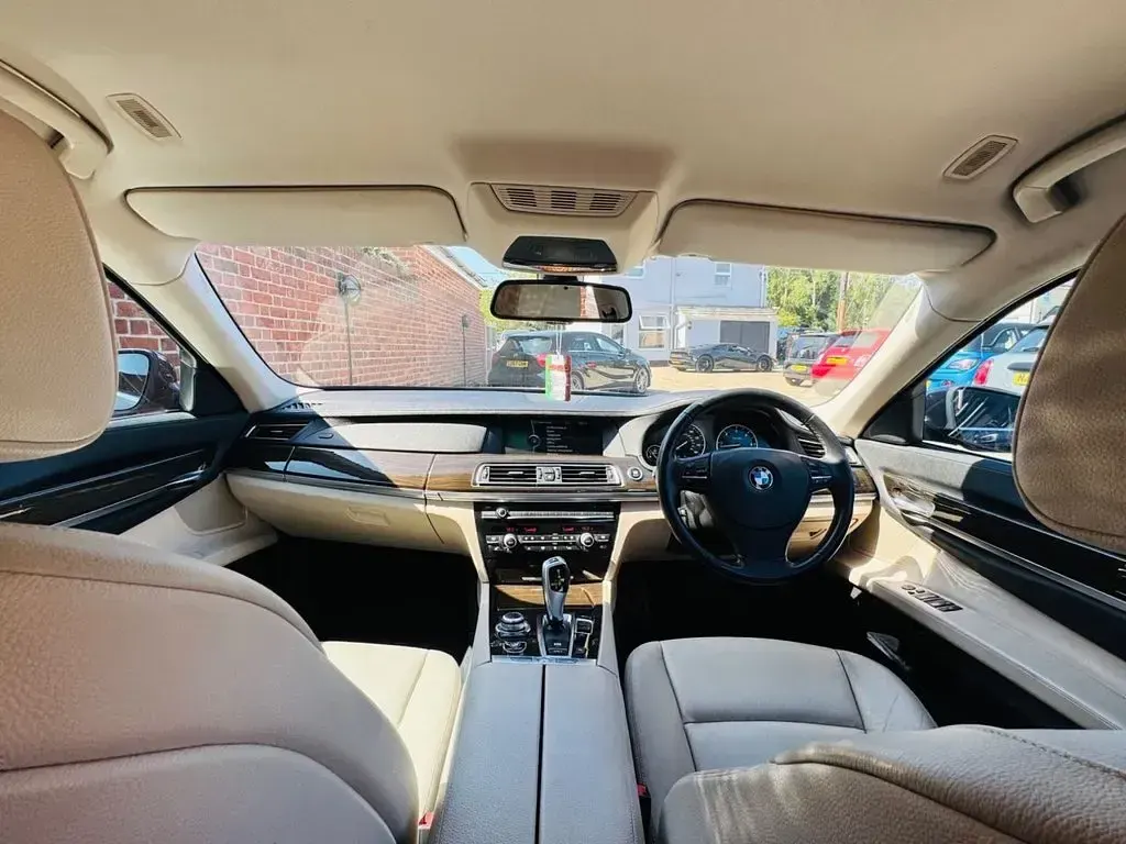 Used BMW 730 Comfort Edition 245 HP (180 kW) 2012 Blue Sedan