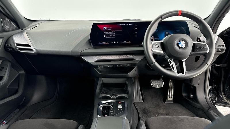 Usado BMW M135 Comfort Edition 296 CV (217 kW) 2025 Negro Utilitario