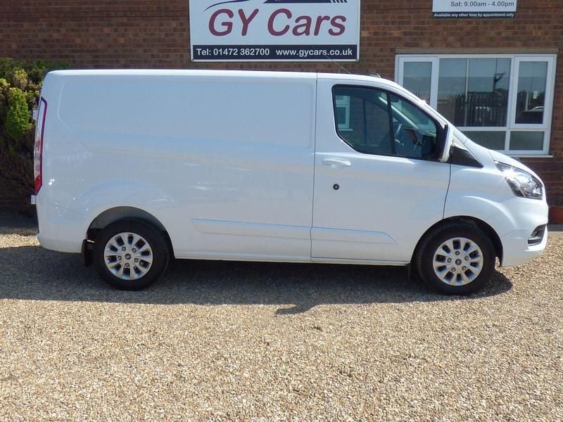 Used Ford Transit Custom Limited 130 HP (95 kW) 2023 White Van