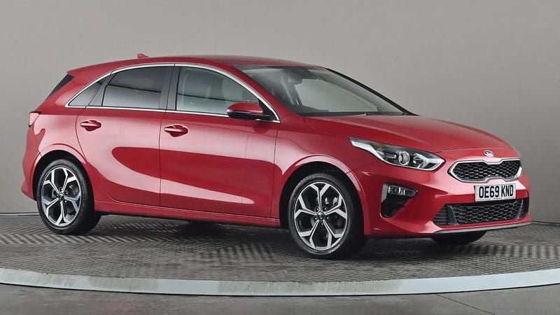Used Kia Ceed 138 HP (101 kW) 2020 Red Hatchback
