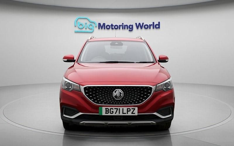 Used MG ZS Exclusive 105 kW (143 HP) 2021 Red SUV