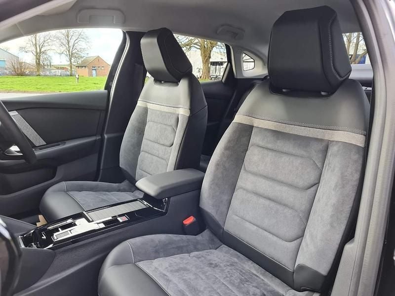 Used Citroën e-C4 98 kW (134 HP) 2024 Black SUV
