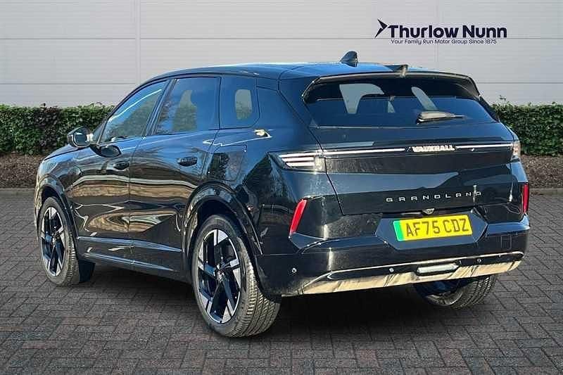Used Vauxhall Grandland Ultimate 156 kW (213 HP) 2025 Carbon black SUV