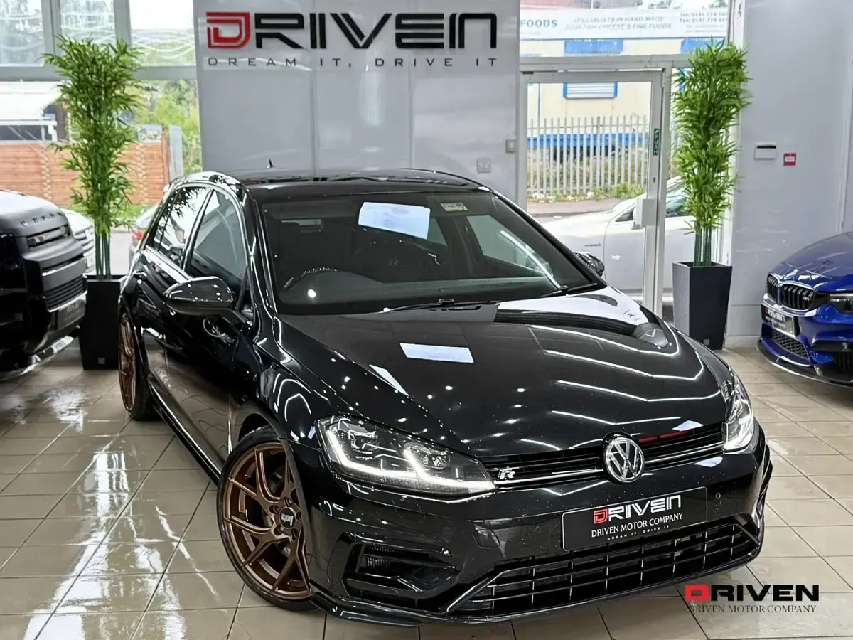 Used VW Golf VII R 415 HP (305 kW) 2018 Black Hatchback