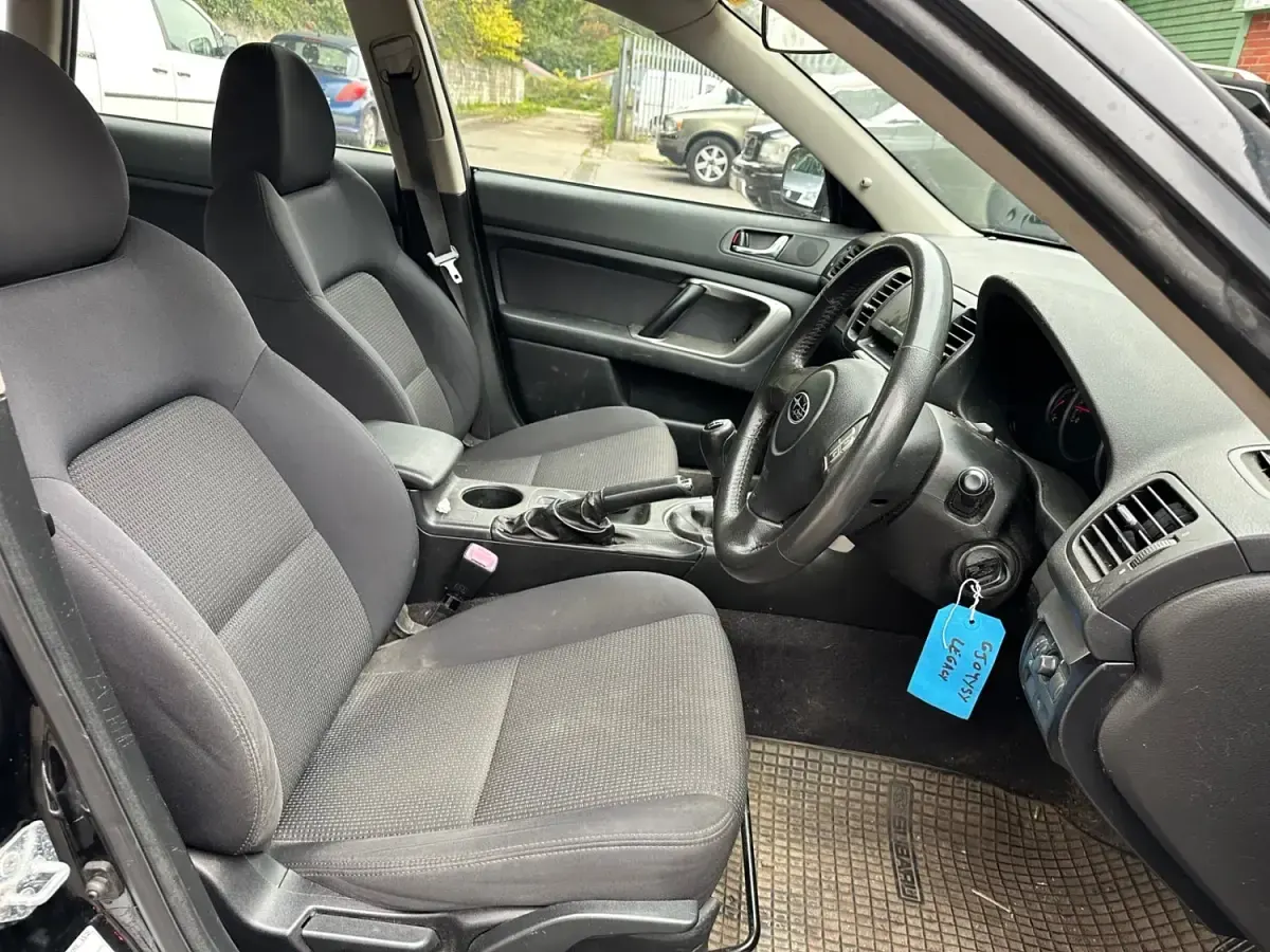 Begagnad Subaru Legacy 2007 Svart Kombi
