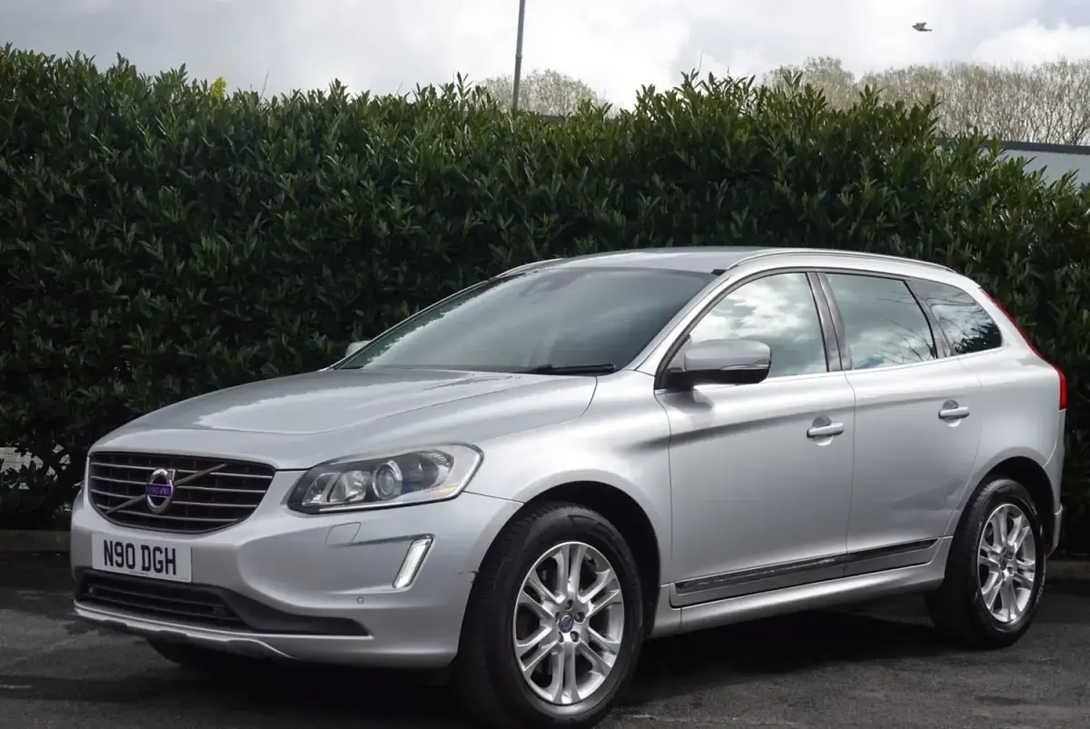 Second-hand Volvo XC60 SE Lux 2013 Argintiu SUV